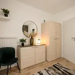 Moonlight Premium Central Apartment